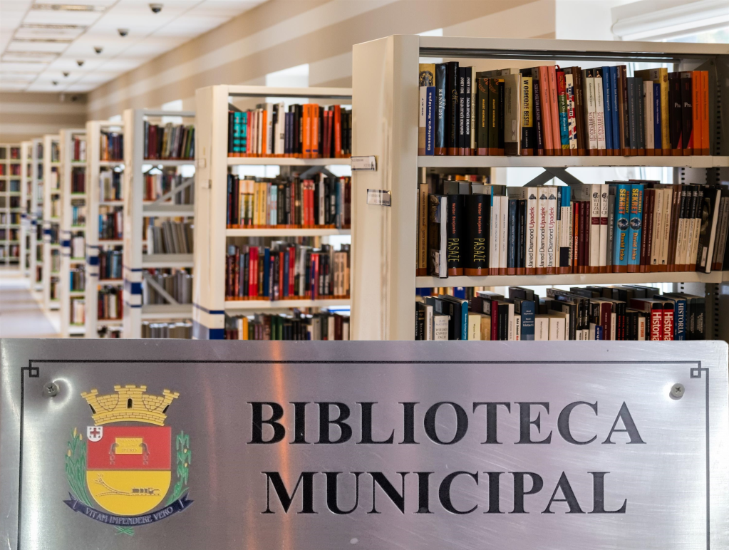 O que fizeram da Biblioteca Pública de&nbsp;Iperó?